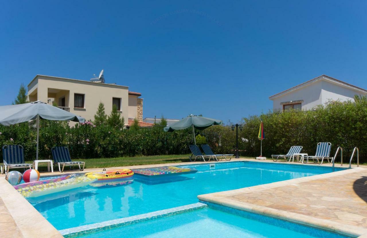 Villa Tsikkos Tria Polis Exterior photo